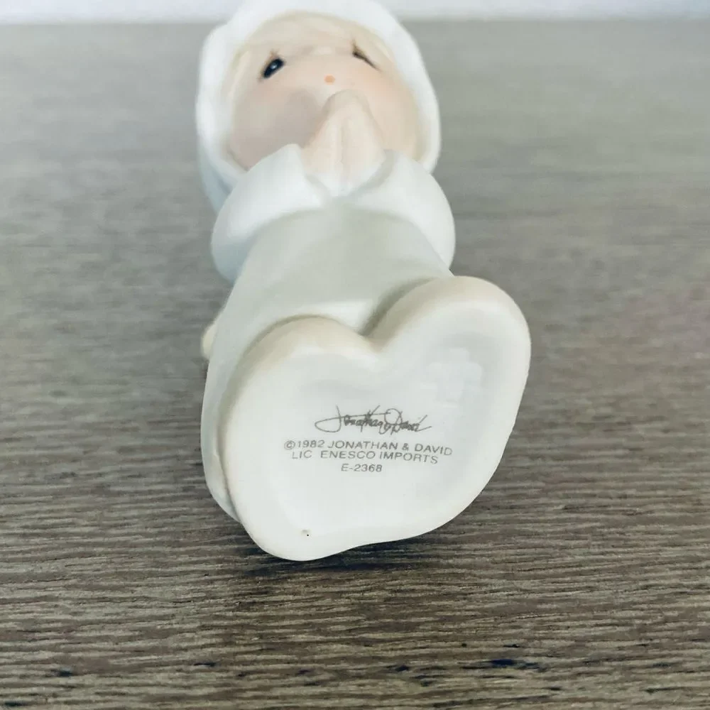 Precious Moments Angel Baby Praying Christmas Porcelain Ornament